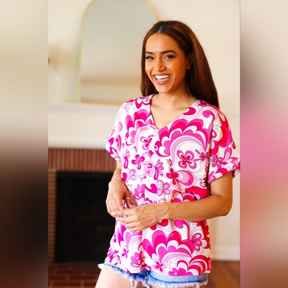 💥NEW Fuchsia Floral Design Top - Picture 3 of 5